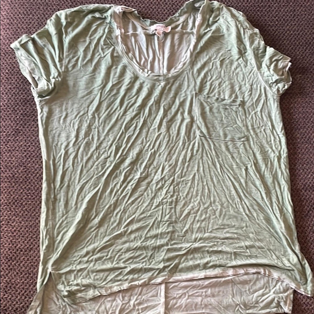 Umgee Green Relaxed V-Neck Short Sleeve Tee